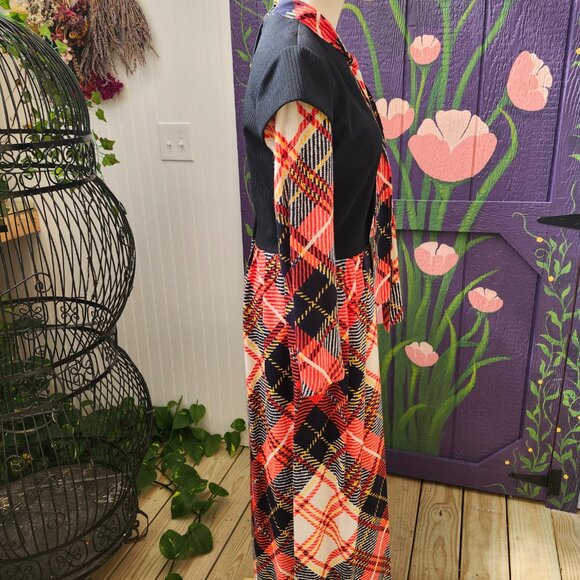 Vintage 1970's Toni Todd Plaid Maxi Dress - Picture 6 of 16